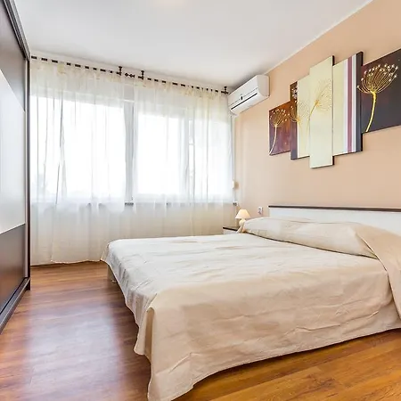 Apartment Penthouse Castropola Pula